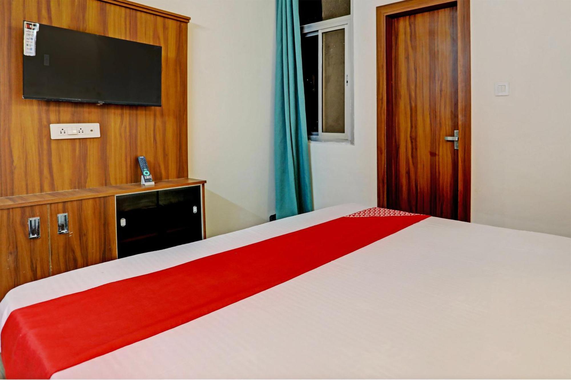 Hotel O Al Diwan Banquet And Suites Kanpur Esterno foto